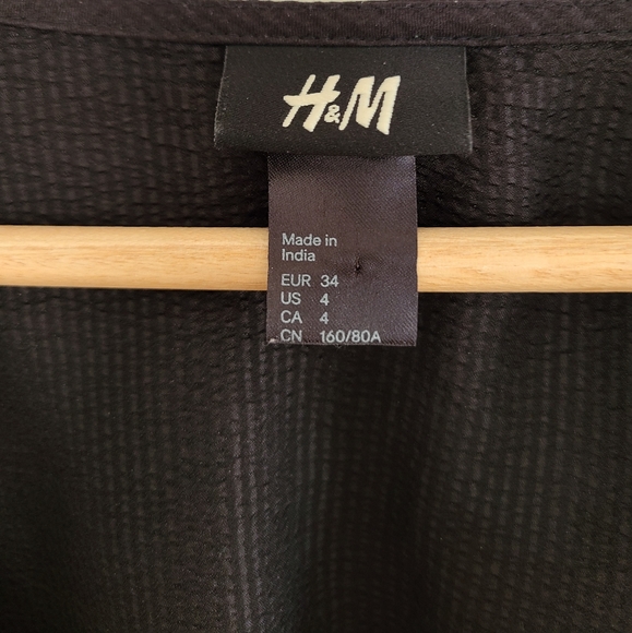 H&M - Black mini dress - Picture 8 of 10